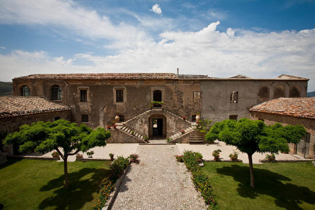 Il Vecchio Frantoio Villa Scillato  Exteriör bild