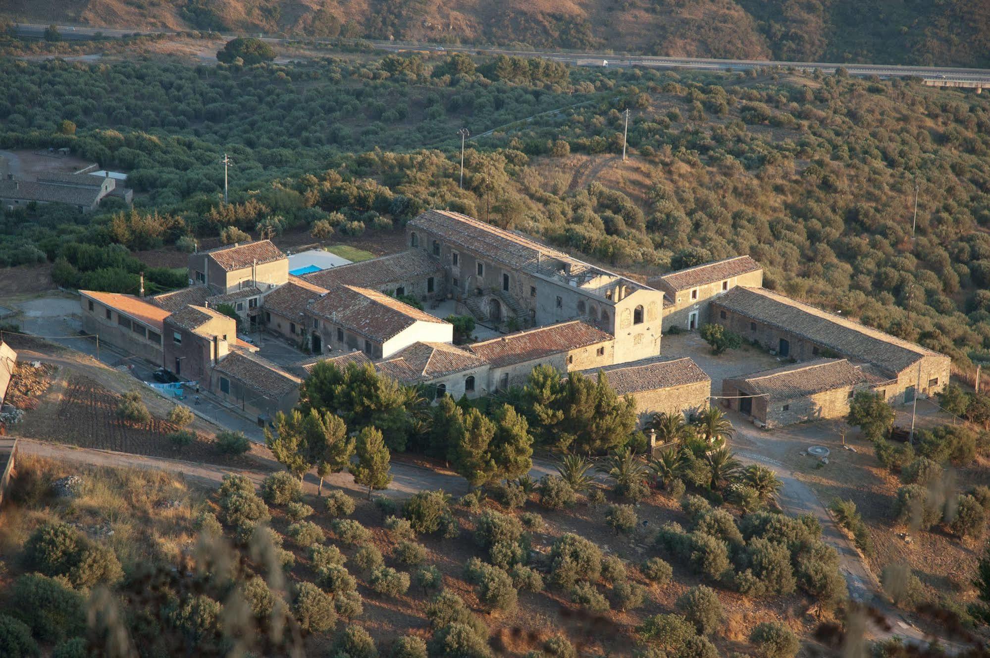 Il Vecchio Frantoio Villa Scillato  Exteriör bild