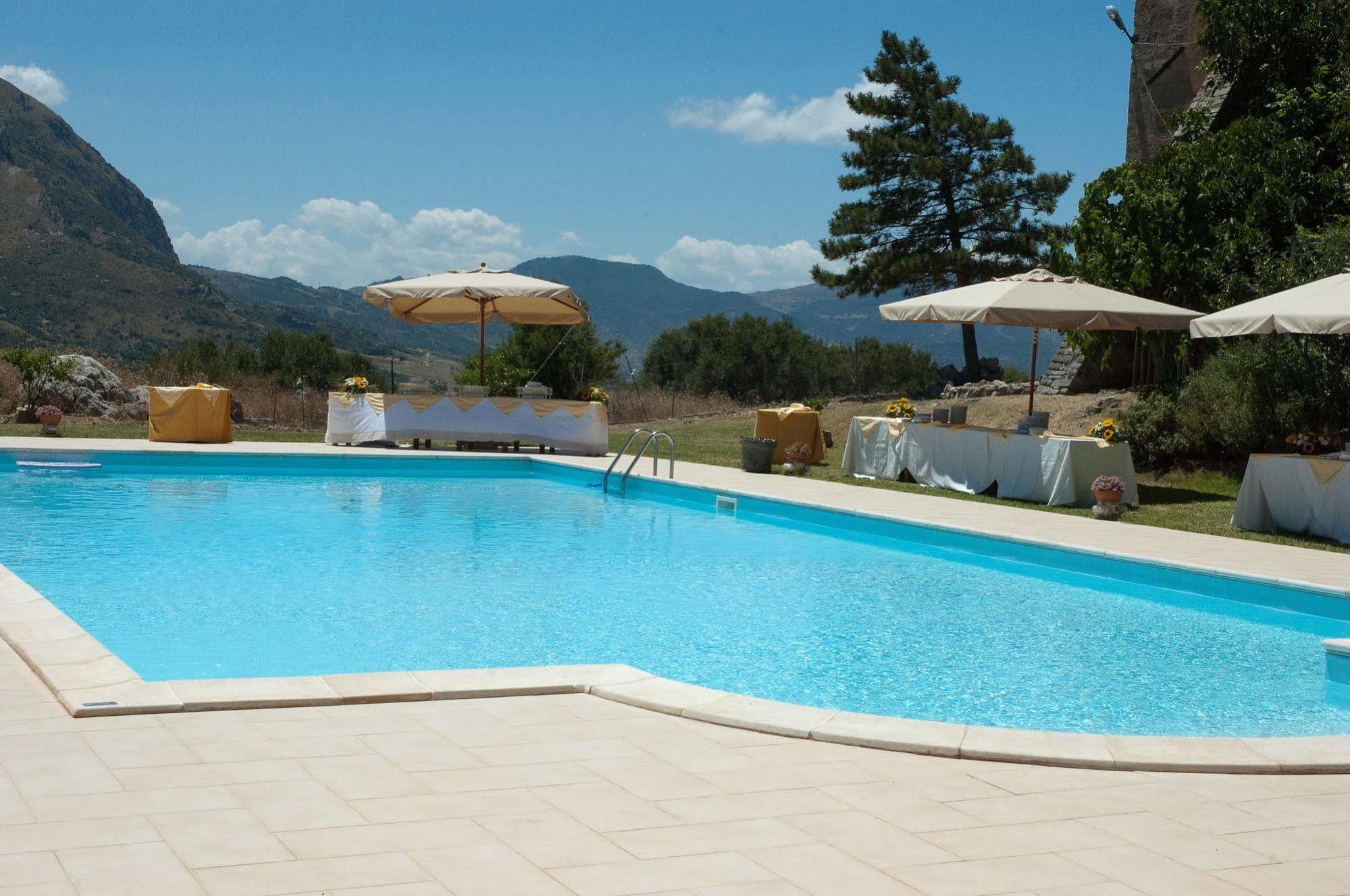 Il Vecchio Frantoio Villa Scillato  Exteriör bild