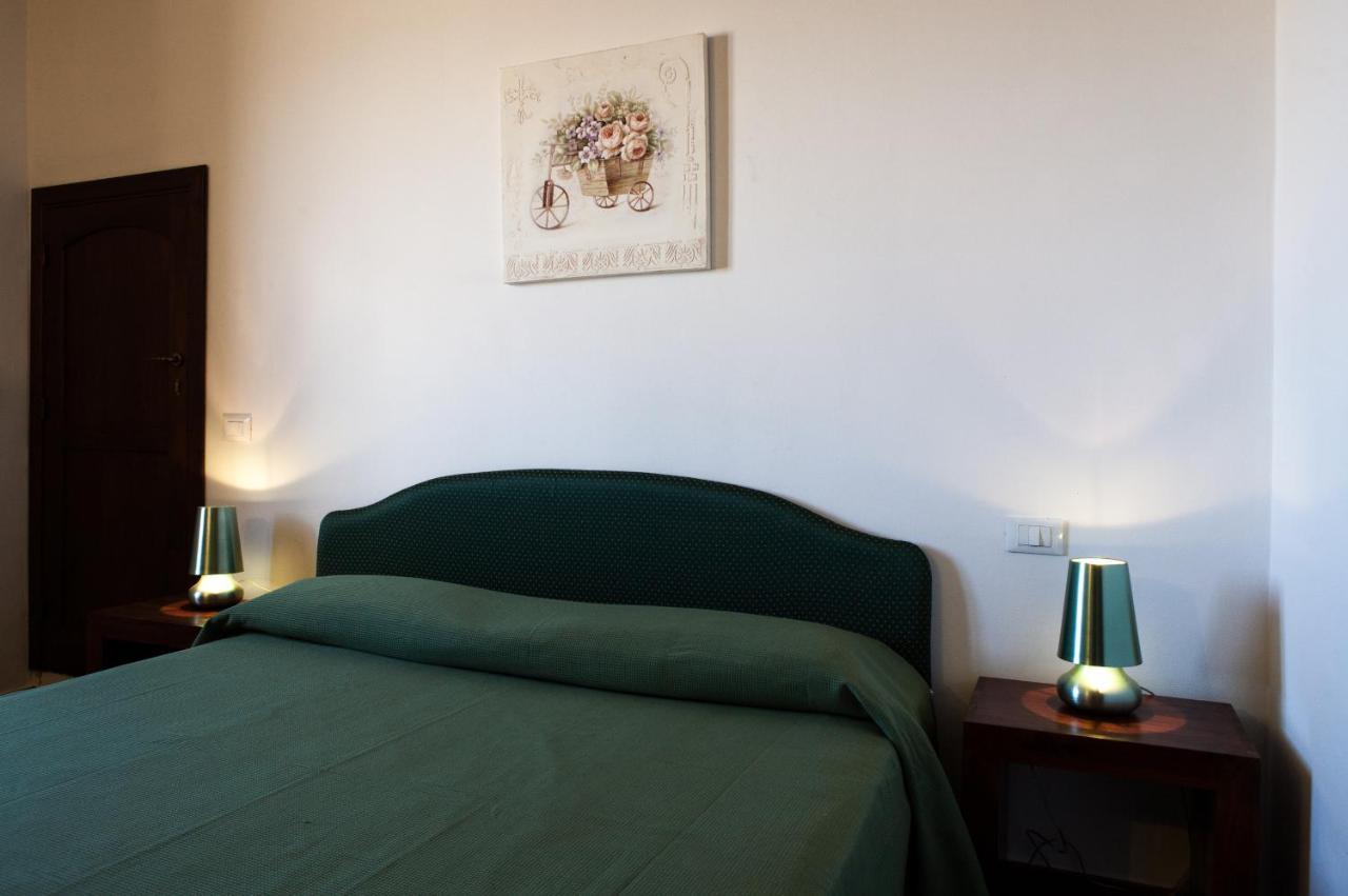Il Vecchio Frantoio Villa Scillato  Exteriör bild