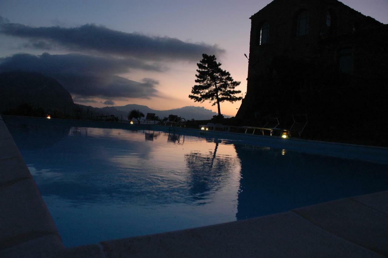Il Vecchio Frantoio Villa Scillato  Exteriör bild