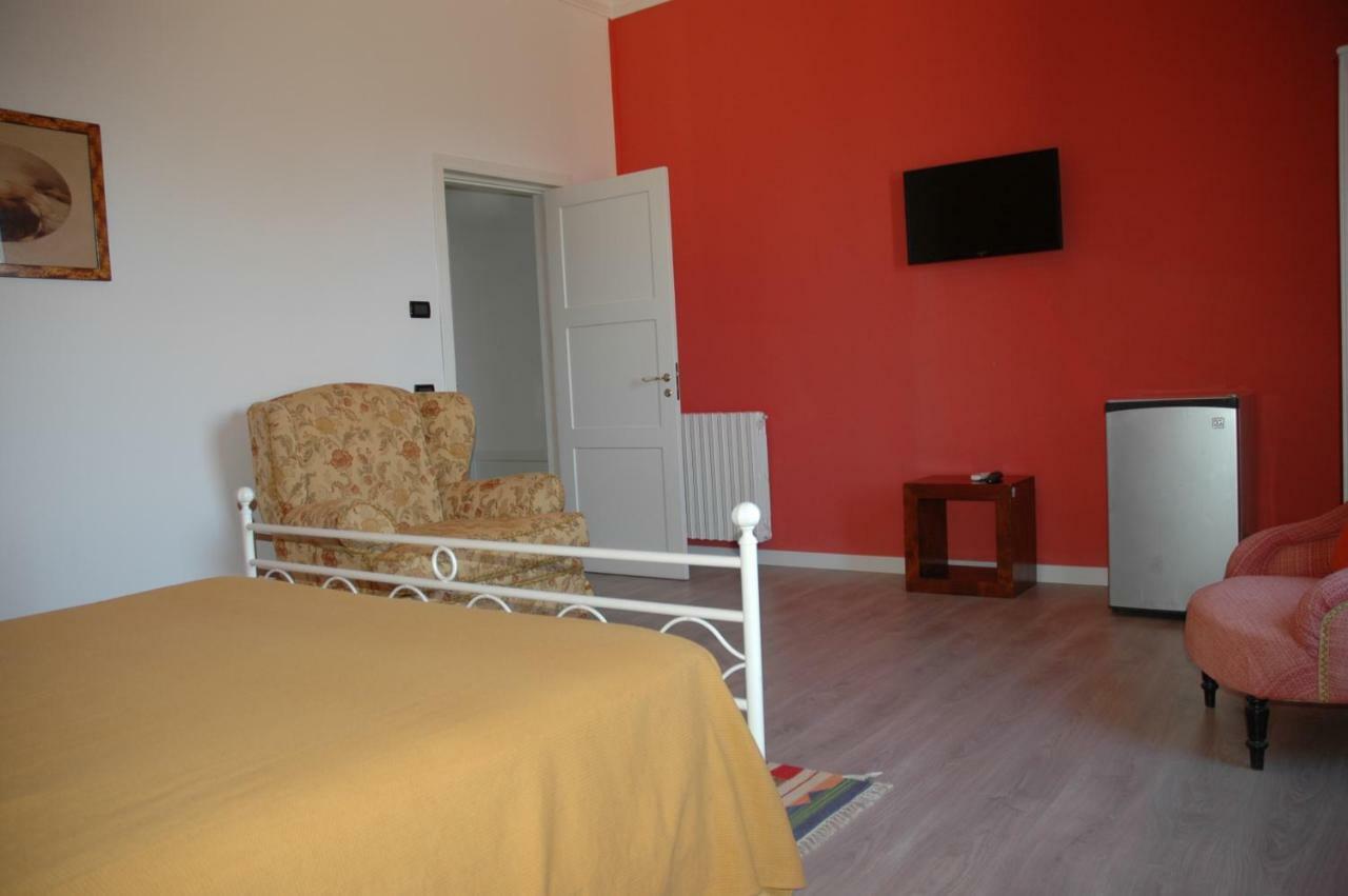 Il Vecchio Frantoio Villa Scillato  Exteriör bild